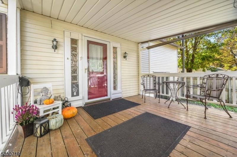 43 1/2 Carlton Ave, Washington, NJ 07882 Full Financial Group KW